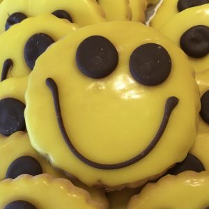 Traditional Smiley Smiley Face Cookie